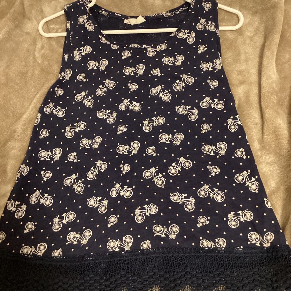 Maison Jules Navy blue bicycle pattern lace tank top size Medium